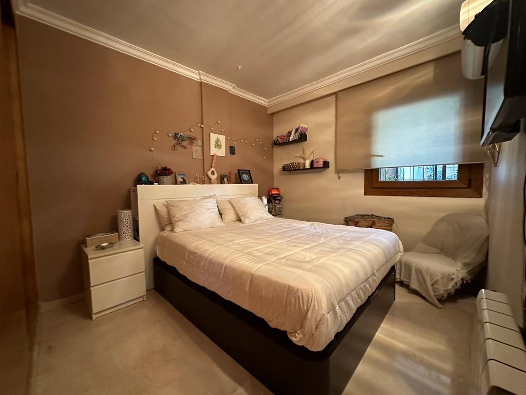 Wohnung in erster Meereslinie mit Pool in Illetas