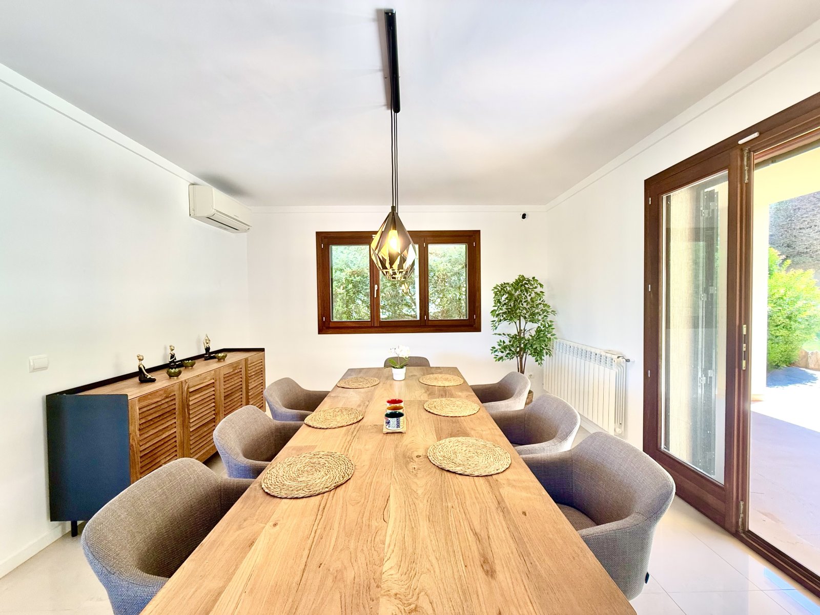 Exklusive Villa mit Pool und Sauna in Top-Lage