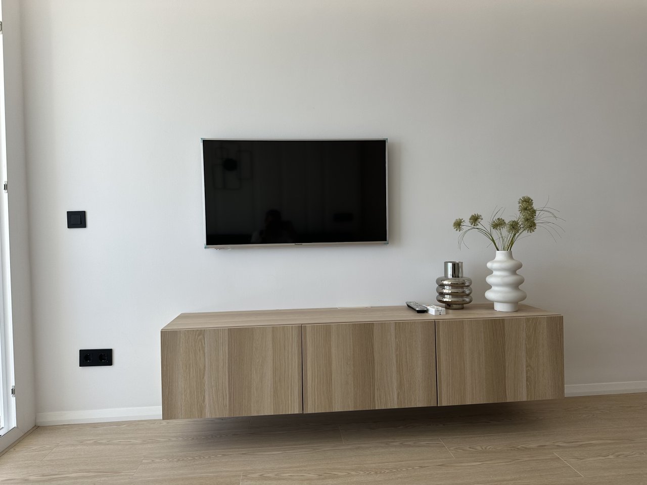 Modern flat in Santa Ponsa in first sea line with pool