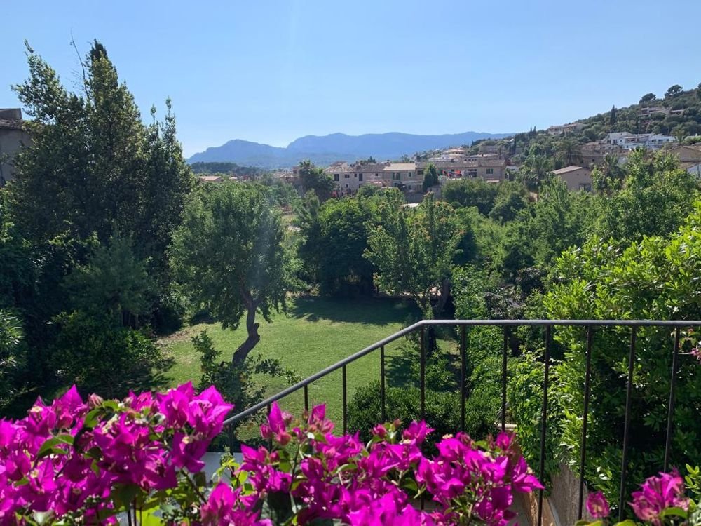 Beautiful house in magical surroundings of the Tramuntana mountains