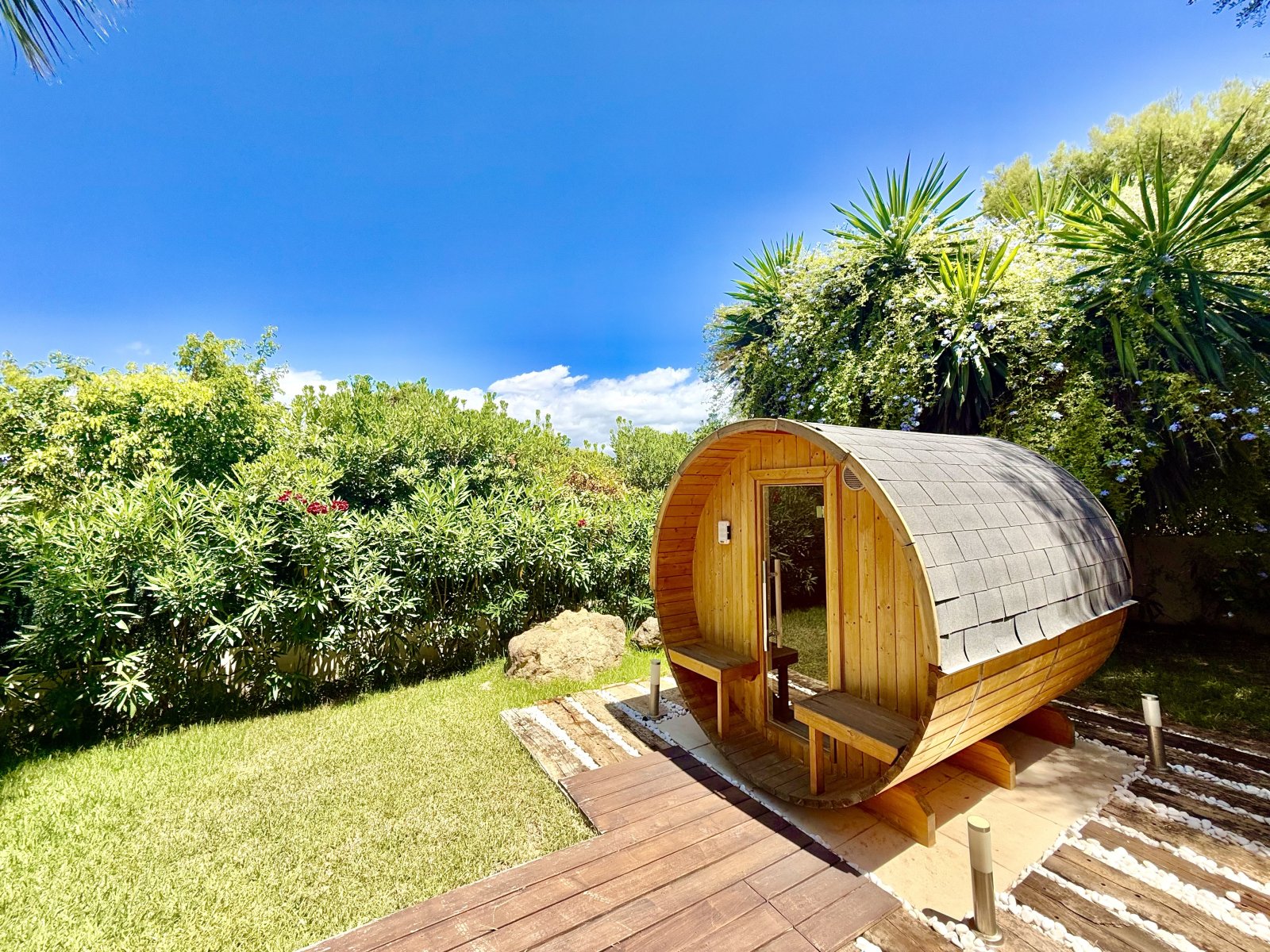 Exklusive Villa mit Pool und Sauna in Top-Lage