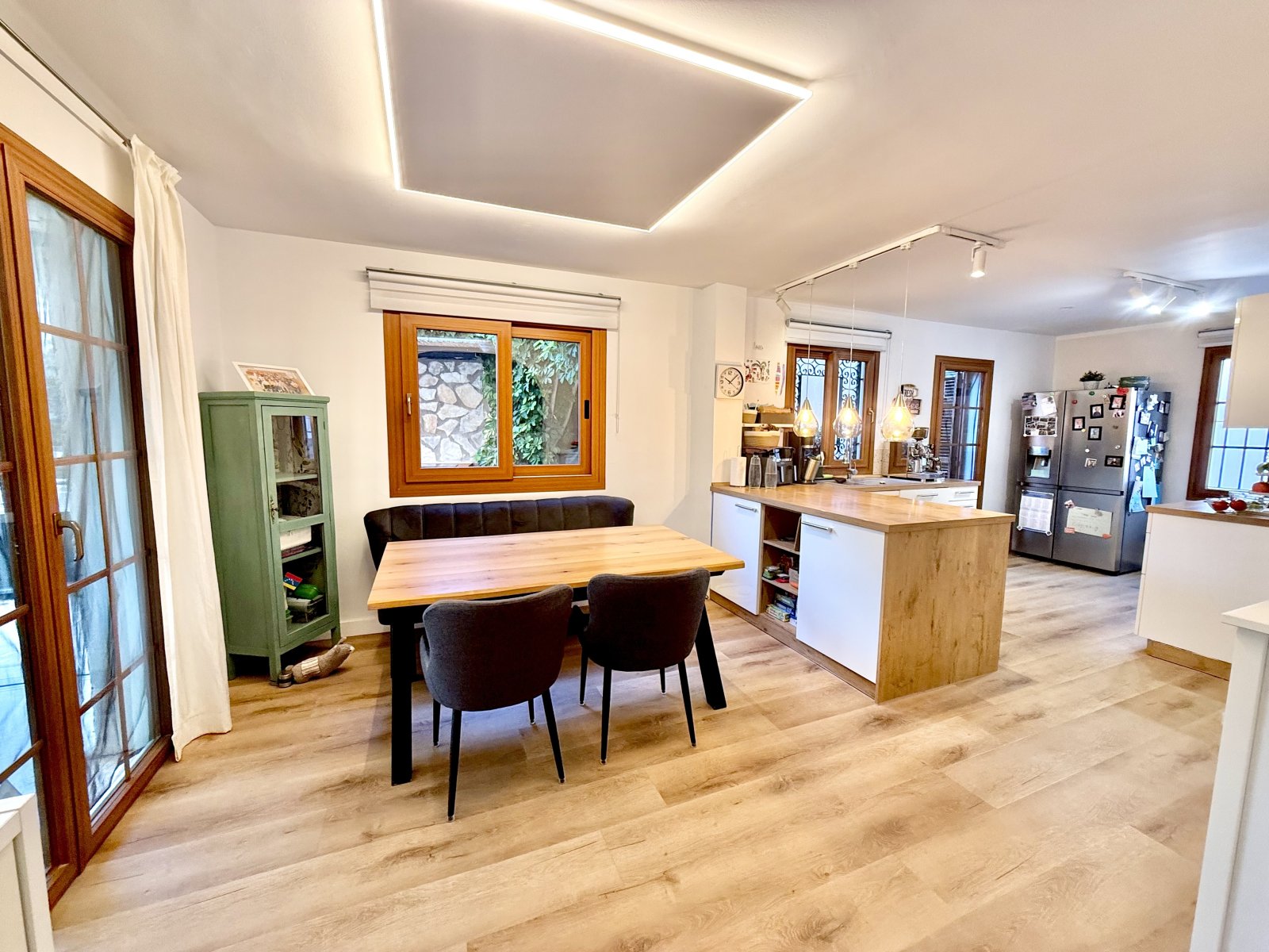 Attraktives Reiheneckhaus in Santa Ponca mit Waldblick