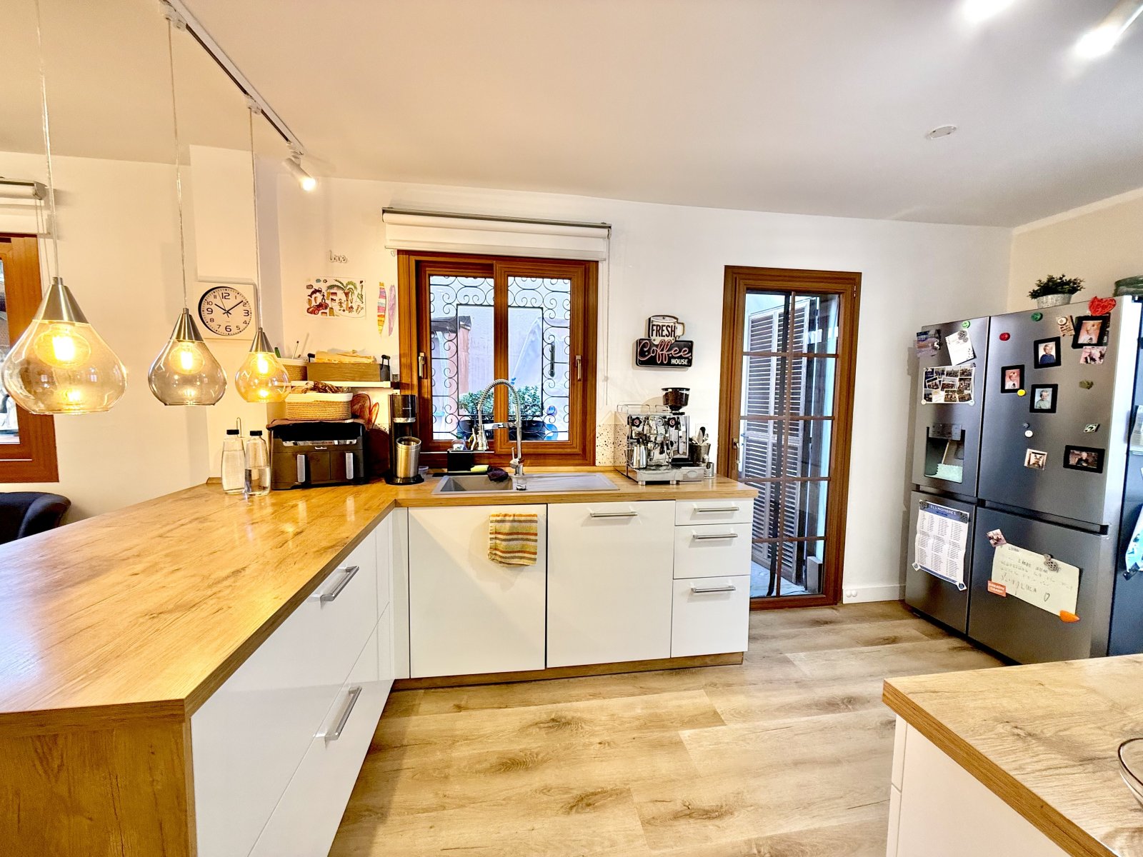 Attraktives Reiheneckhaus in Santa Ponca mit Waldblick