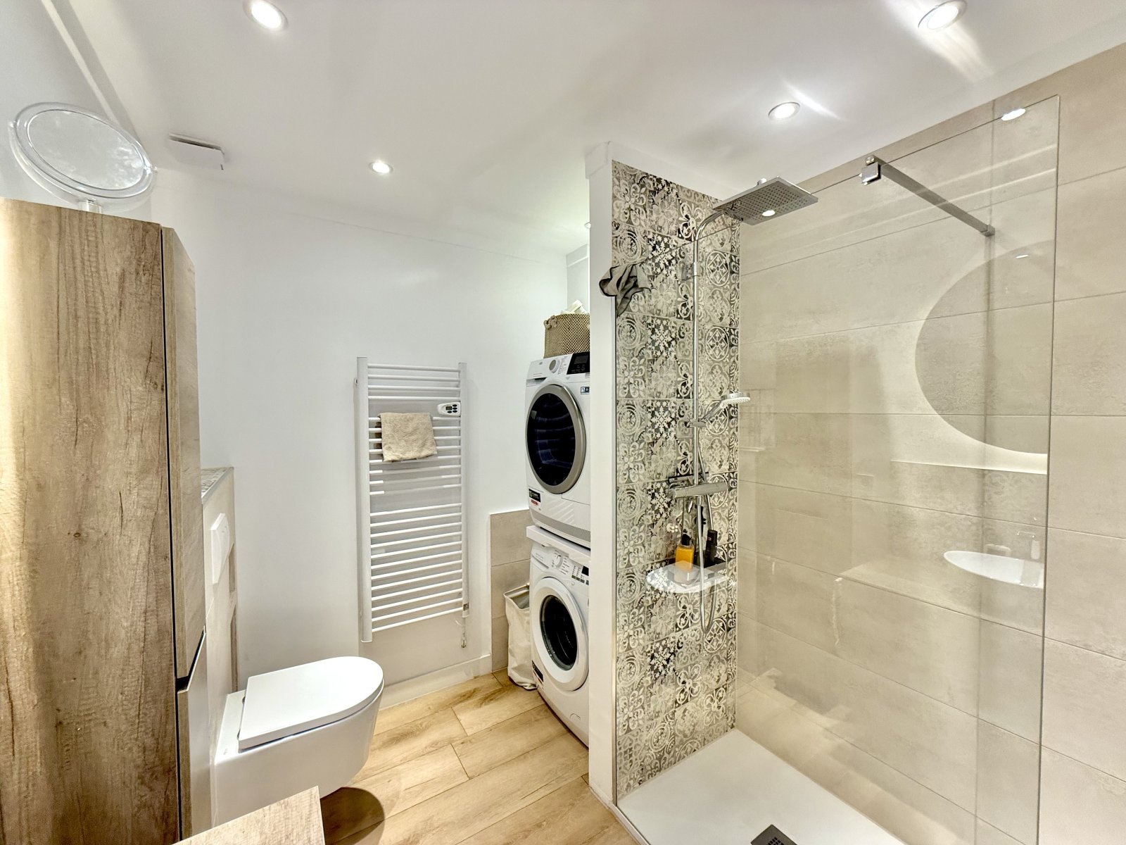 Attraktives Reiheneckhaus in Santa Ponca mit Waldblick