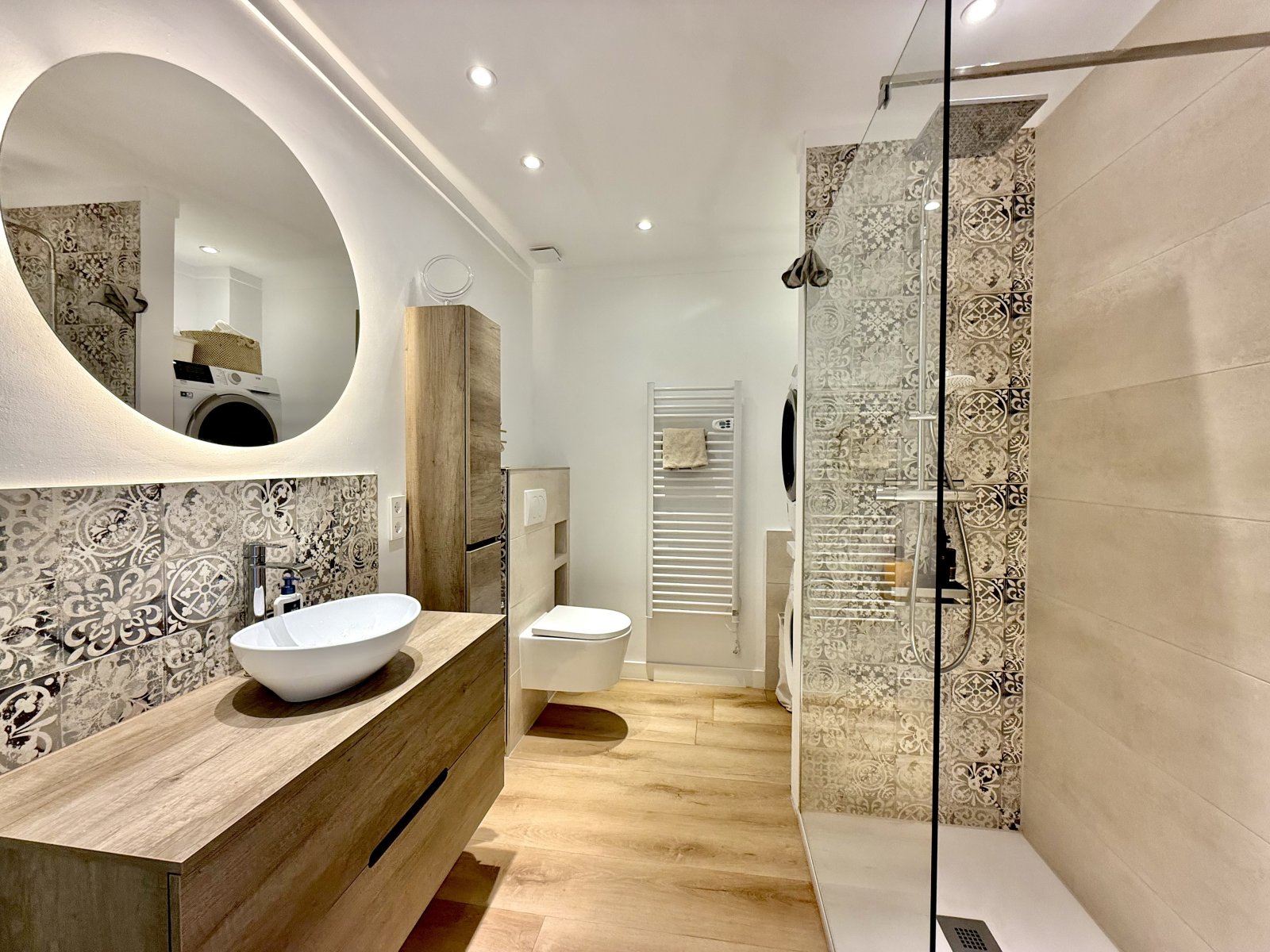 Attraktives Reiheneckhaus in Santa Ponca mit Waldblick