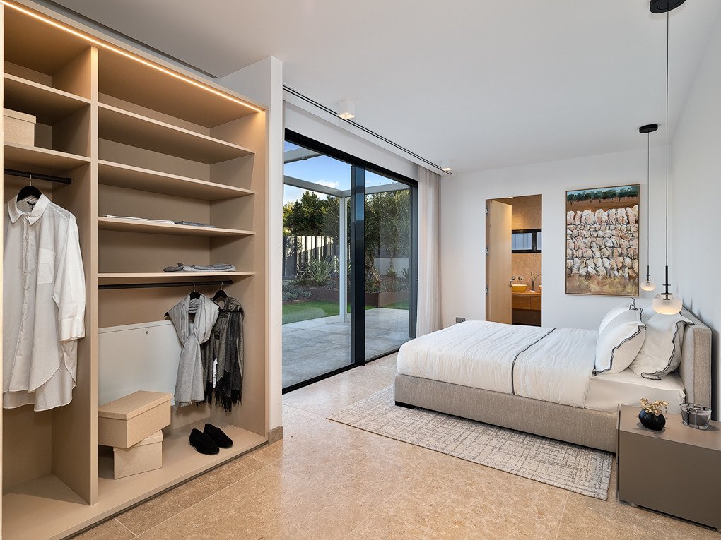 Nuevo proyecto de construcción para villa de lujo con piscina privada + vistas al mar + azotea en Puig de Ros