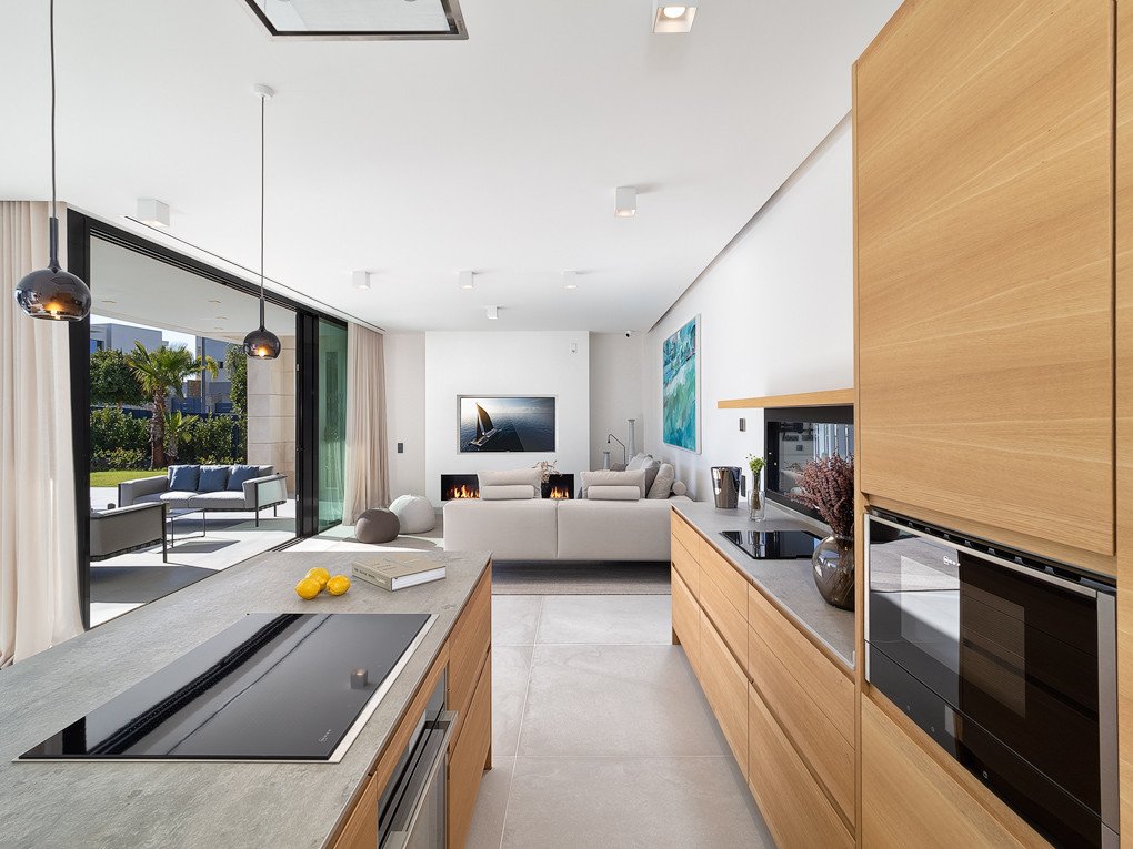 Nuevo proyecto de construcción para villa de lujo con piscina privada + vistas al mar + azotea en Puig de Ros