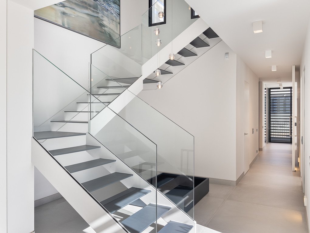 Nuevo proyecto de construcción para villa de lujo con piscina privada + vistas al mar + azotea en Puig de Ros