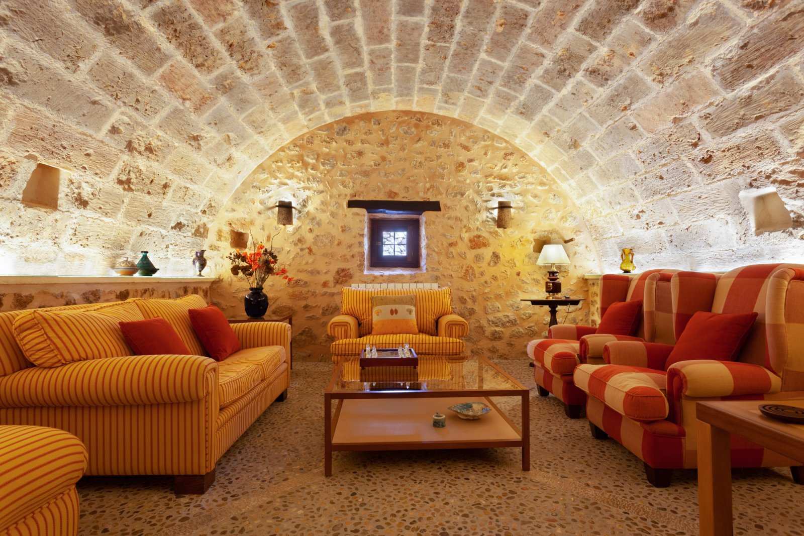 Maravillosa finca reformada en un lugar idílico con vistas despejadas, gran piscina y zonas al aire libre