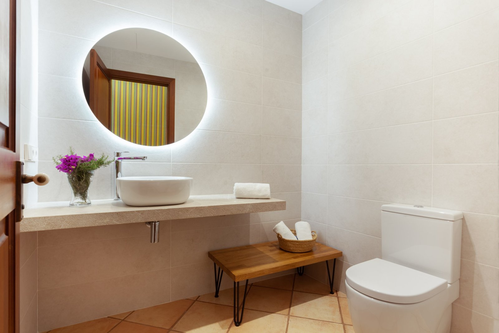 Maravillosa finca reformada en un lugar idílico con vistas despejadas, gran piscina y zonas al aire libre