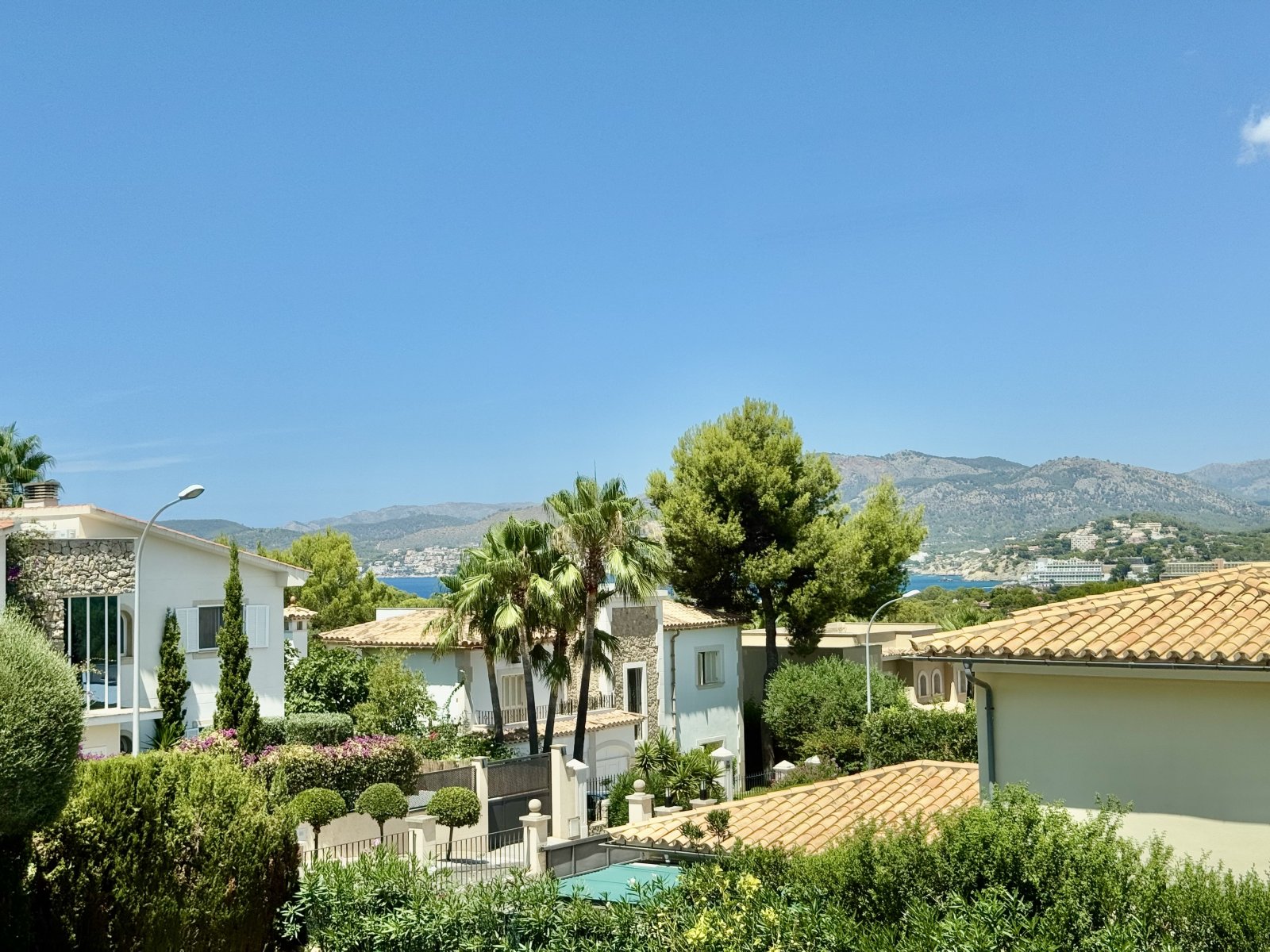 Exklusive Villa mit Pool und Sauna in Top-Lage