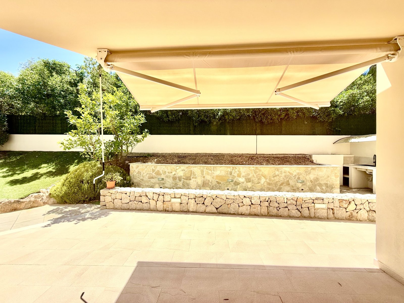 Exklusive Villa mit Pool und Sauna in Top-Lage