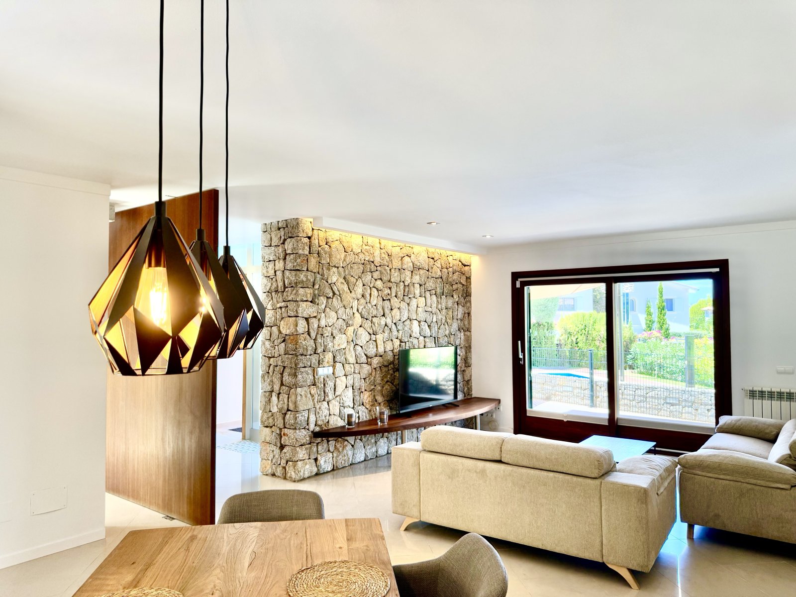 Exklusive Villa mit Pool und Sauna in Top-Lage