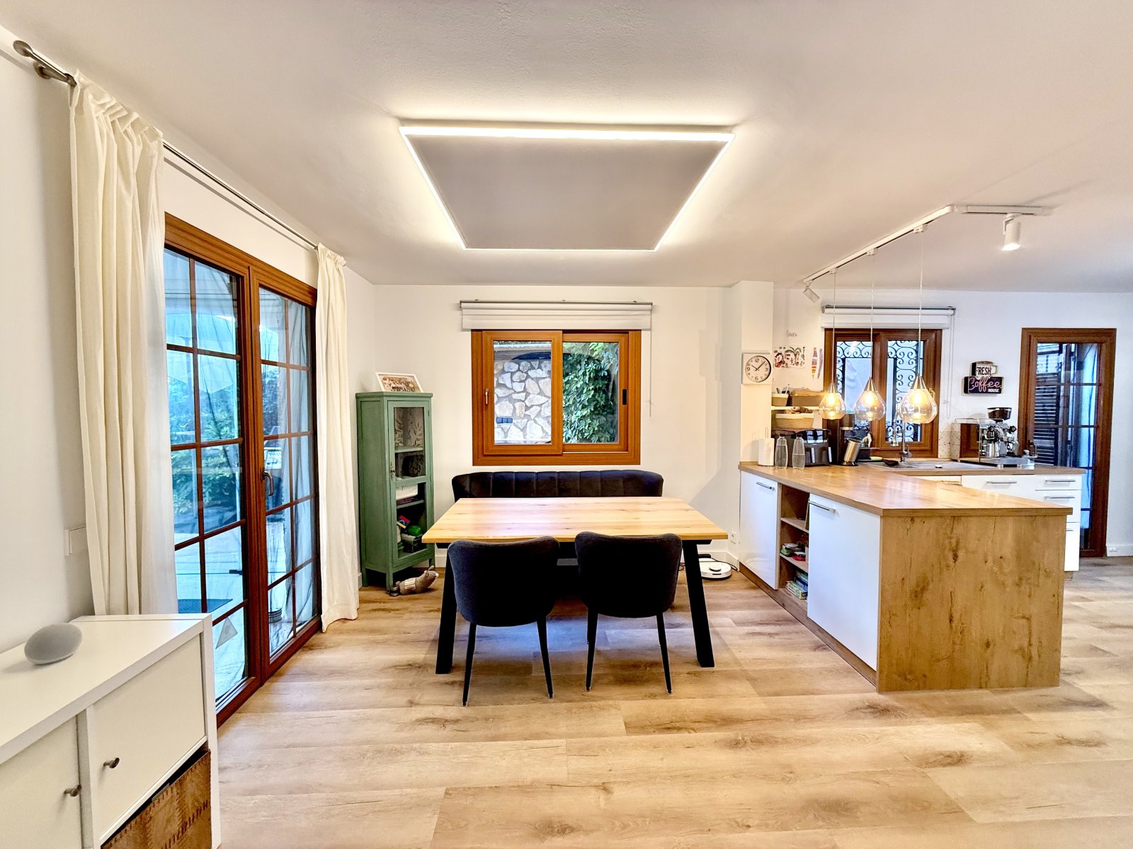 Attraktives Reiheneckhaus in Santa Ponca mit Waldblick