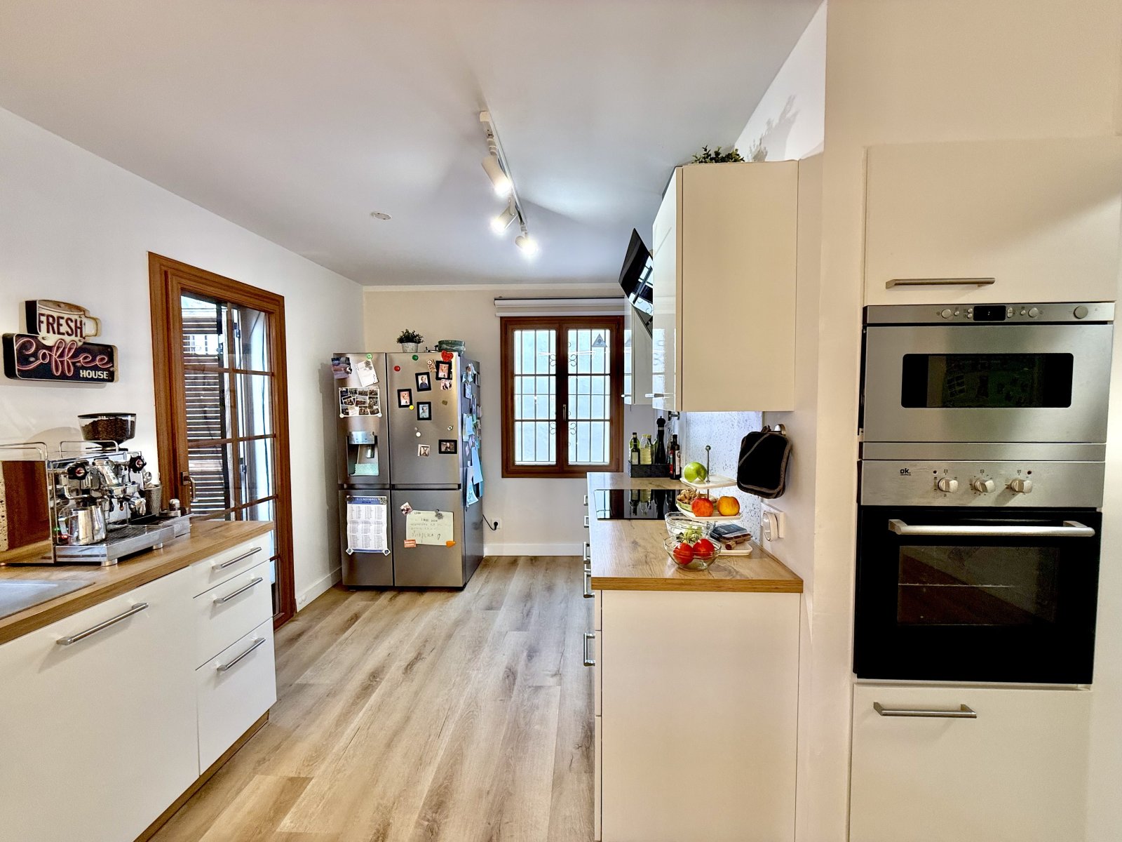 Attraktives Reiheneckhaus in Santa Ponca mit Waldblick