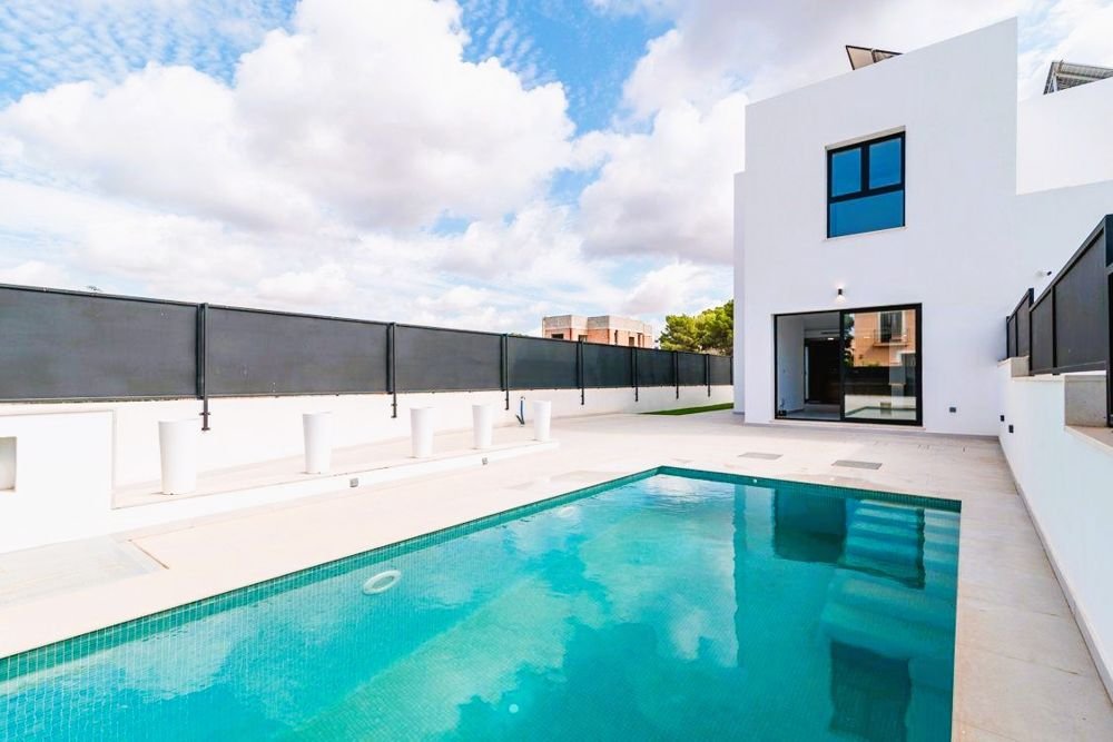 Maison jumelée neuve avec piscine à Puig de Ros