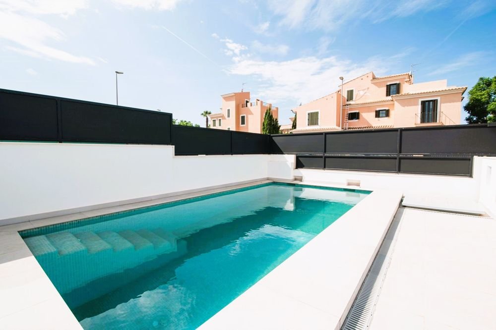 Maison jumelée neuve avec piscine à Puig de Ros