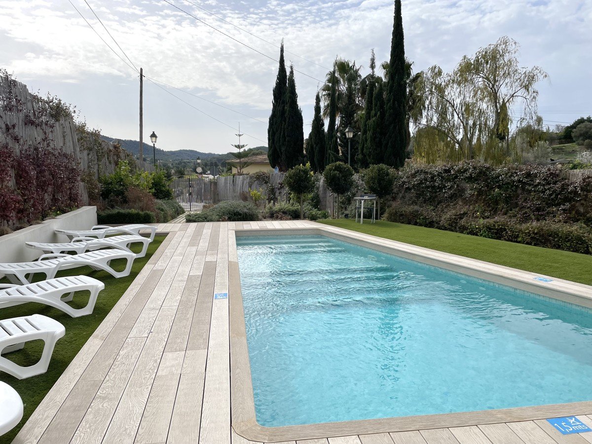 Charmante maison de village avec spa et piscine intérieure et licence ETV à Calvià 