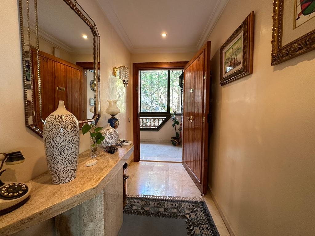 Appartement en première ligne de mer avec piscine à Illetas