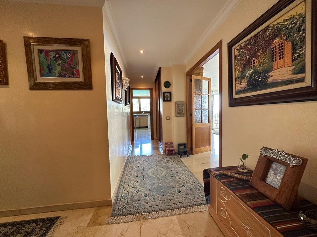 Appartement en première ligne de mer avec piscine à Illetas