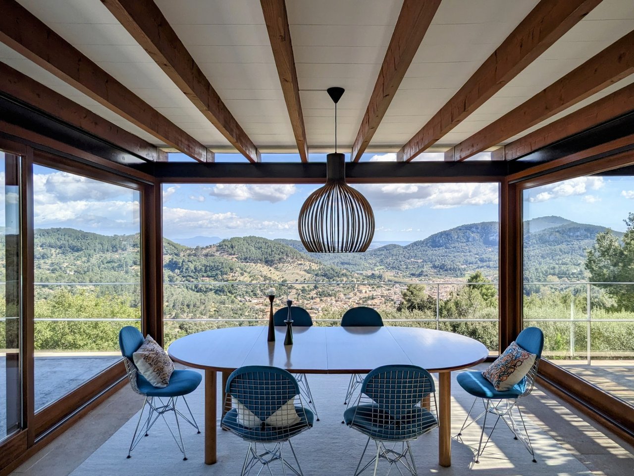 Idyllische Finca mit Pool und Blick bis auf die Bucht Palmas