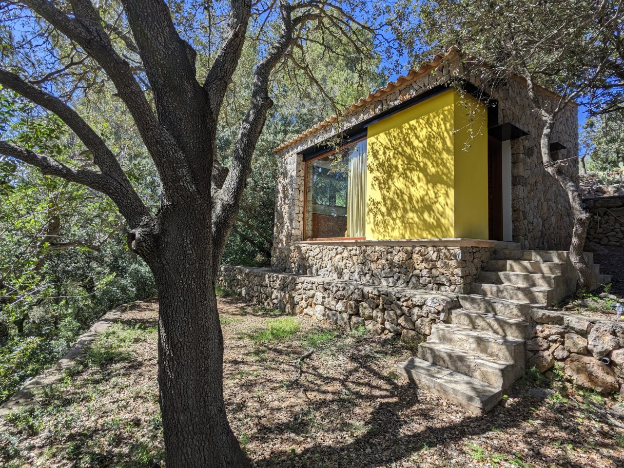 Idyllische Finca mit Pool und Blick bis auf die Bucht Palmas