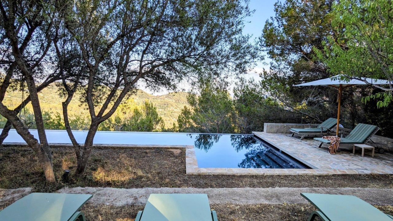 Idyllische Finca mit Pool und Blick bis auf die Bucht Palmas