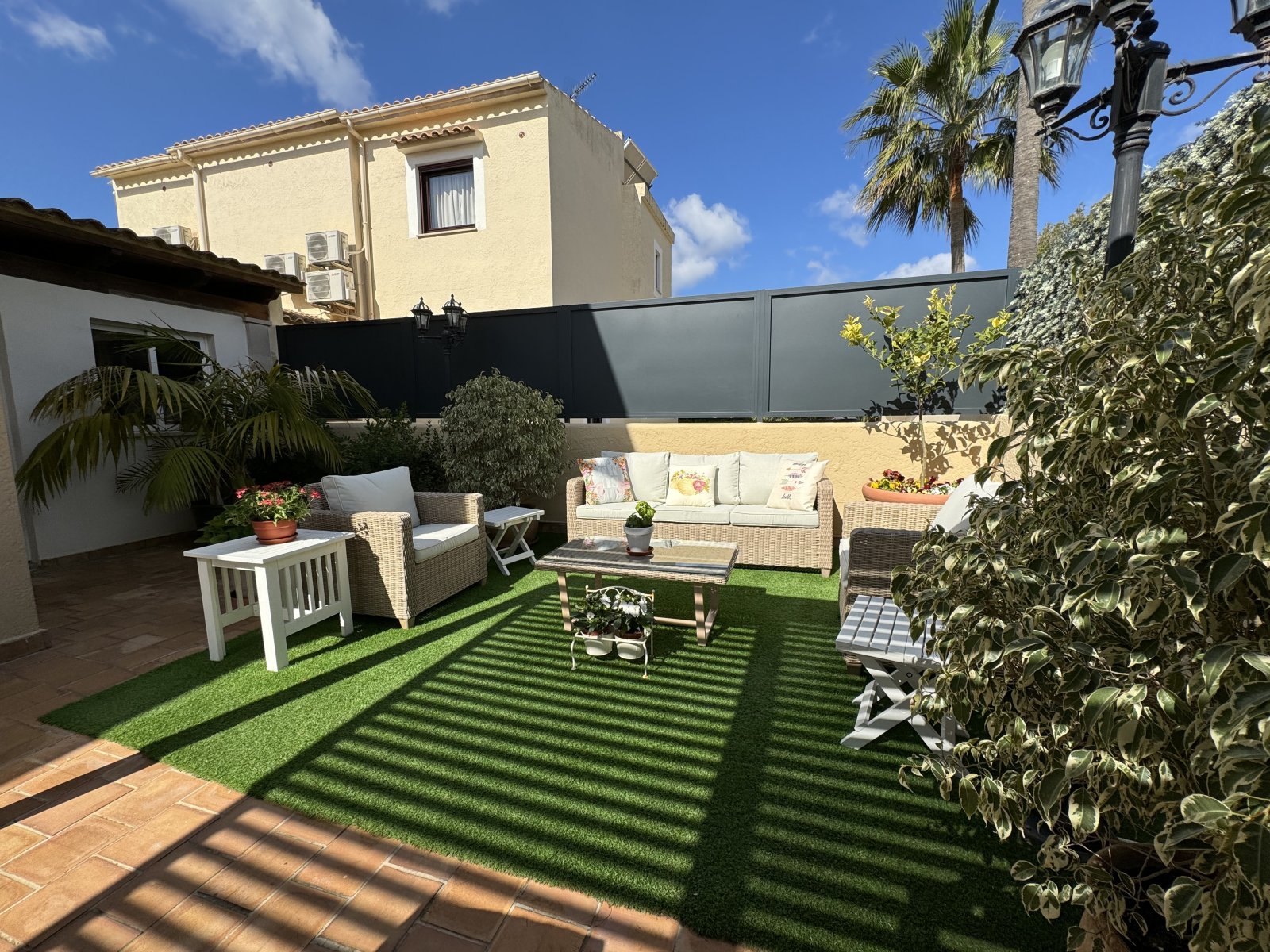 Maison individuelle privée dans un endroit calme avec piscine et jardin méditerranéen à Son Ferrer
