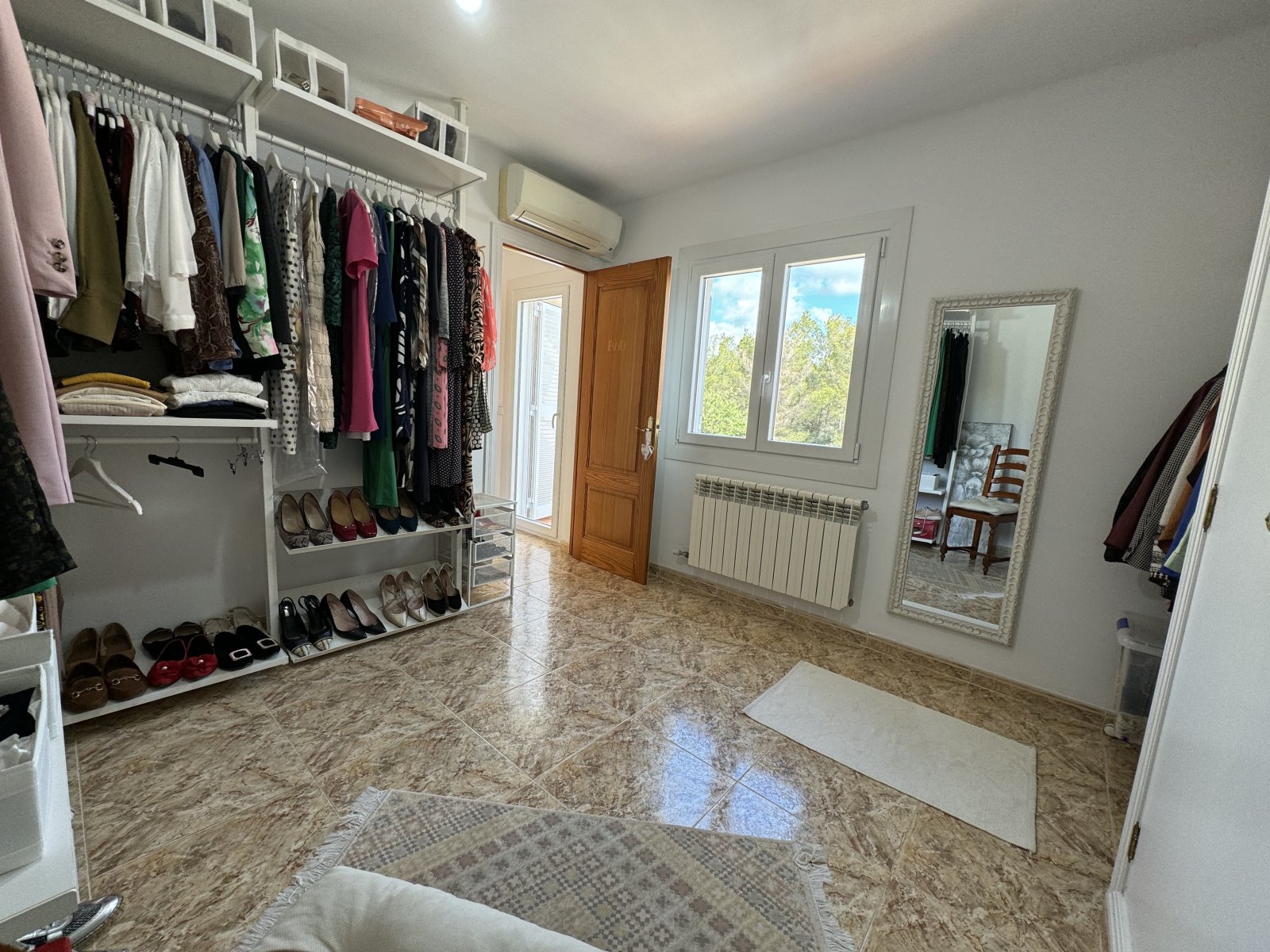 Maison individuelle privée dans un endroit calme avec piscine et jardin méditerranéen à Son Ferrer