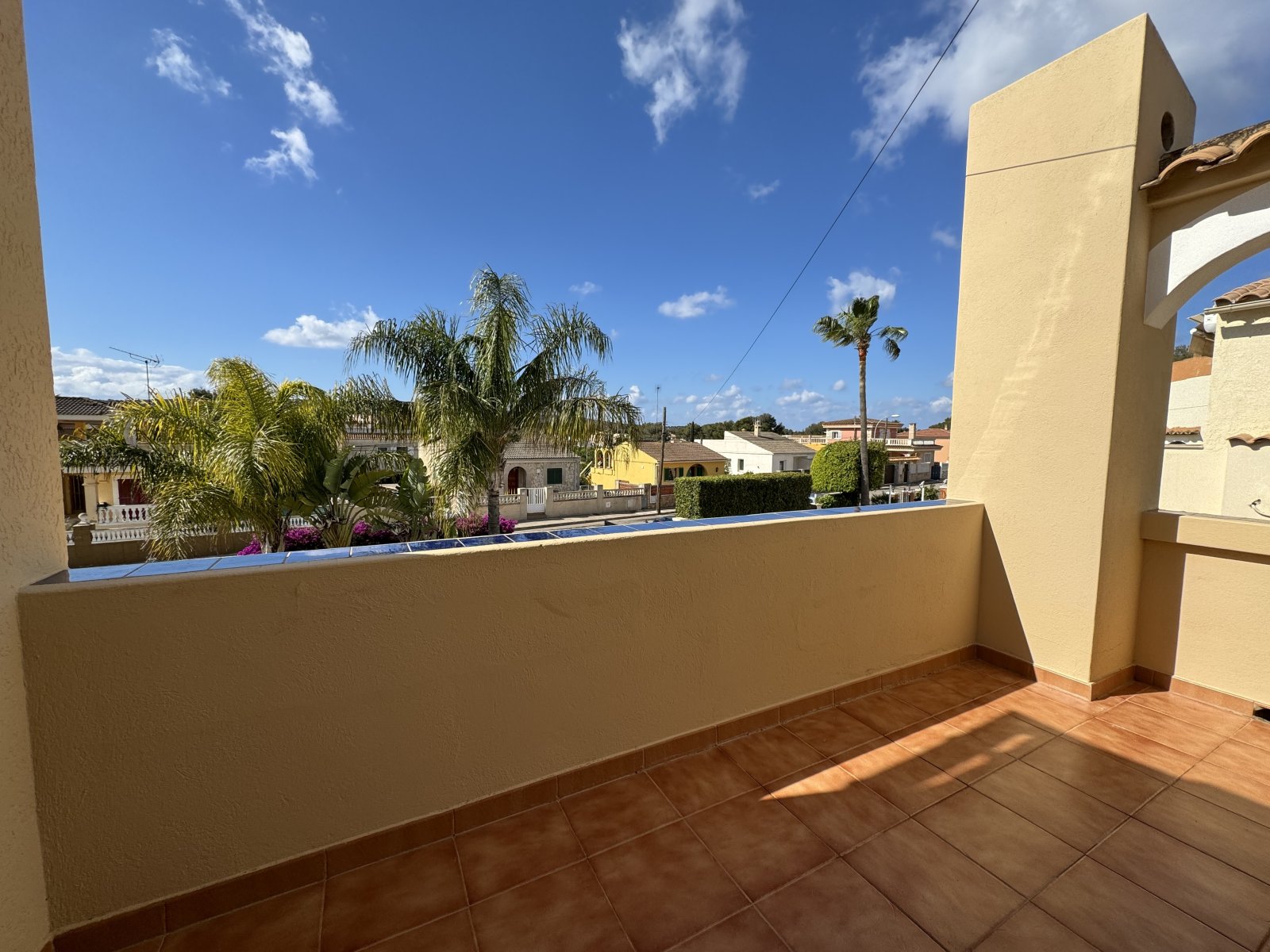 Maison individuelle privée dans un endroit calme avec piscine et jardin méditerranéen à Son Ferrer
