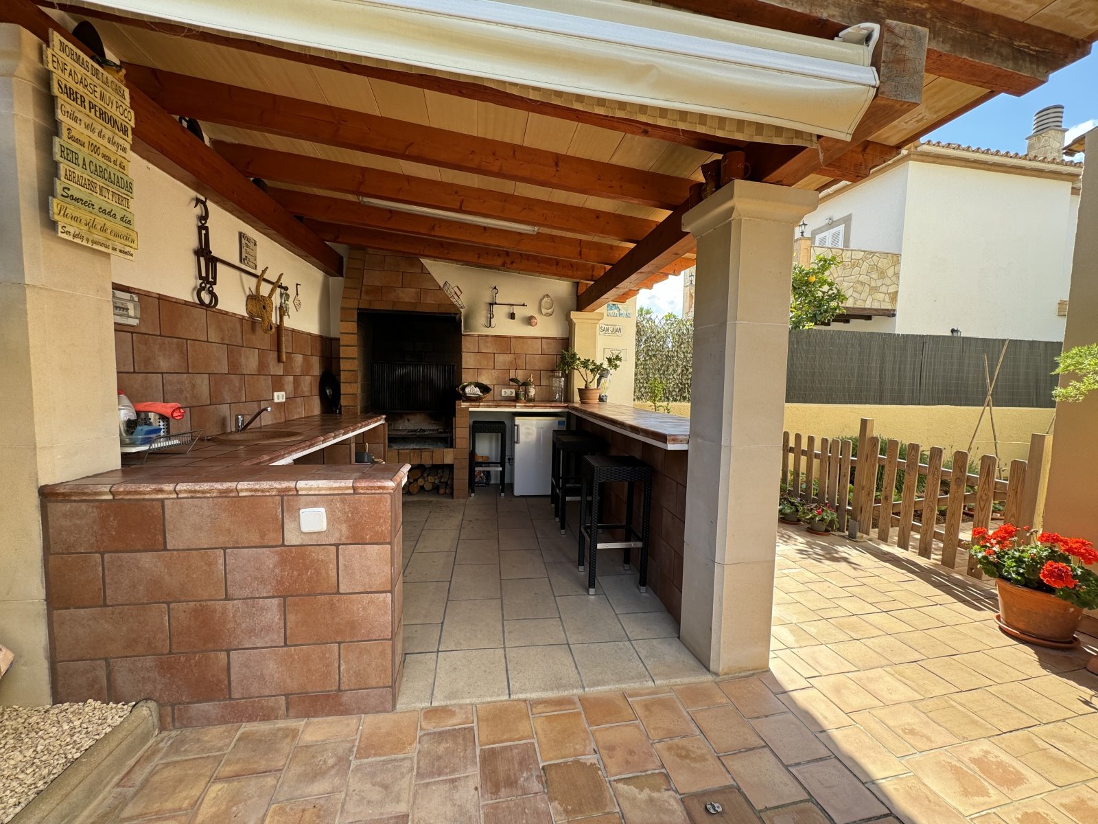 Maison individuelle privée dans un endroit calme avec piscine et jardin méditerranéen à Son Ferrer